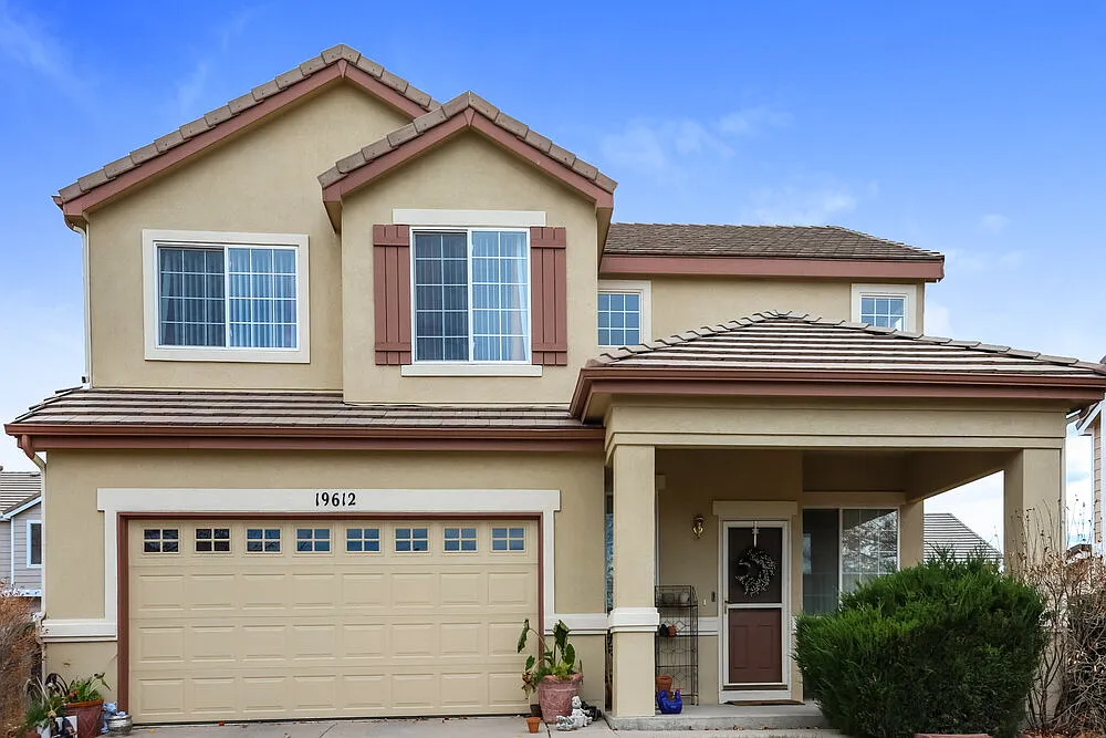 4 bed, 3.0 bath, 1922 sqft, $3,030 — Photo 1