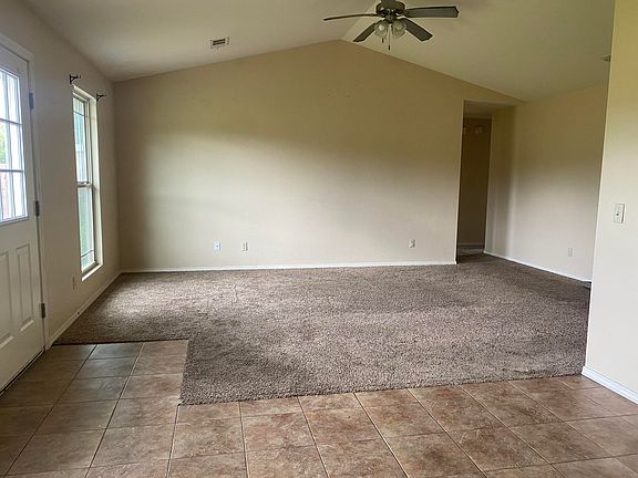 4th image of 103 Country Oaks Dr