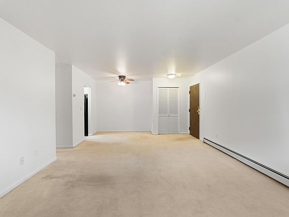 4th image of 806 W Michigan Ave APT 102W