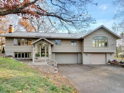 5925 Woodland Cir, Minnetonka, MN, 55345