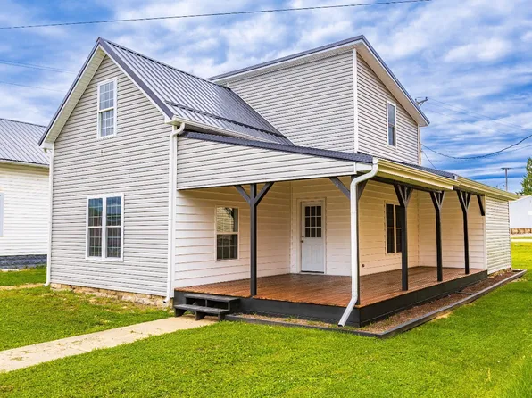 48 Elm St, Peebles, OH 45660
