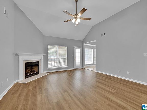 4th image of 1691 Bradford Ln