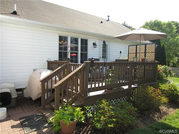 4th image of 7003 Evergreen Ln