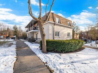 2320 Hixon St #4, Oakville, ON L6L 1T4