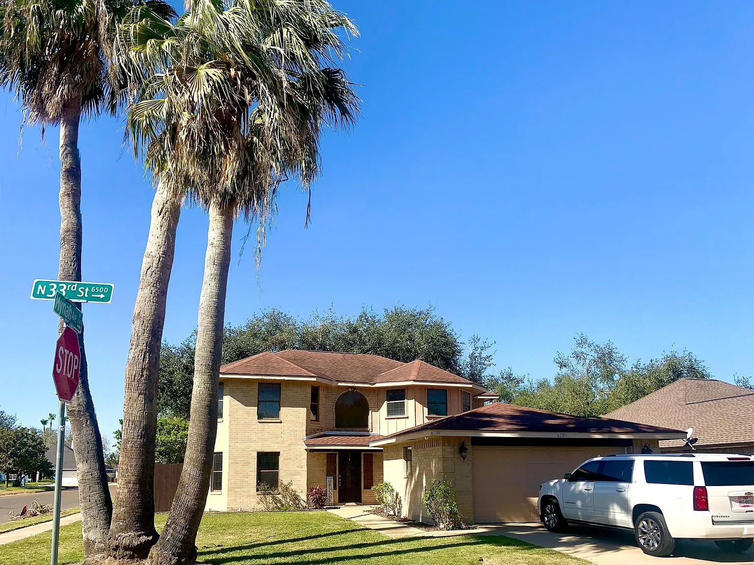 4 bed, 2426 sqft, $1,950 — Photo 3