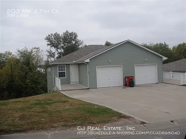203 NW 27th Ct