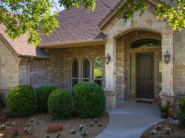 149 Meadow Arbor Dr, Weatherford, TX 76085