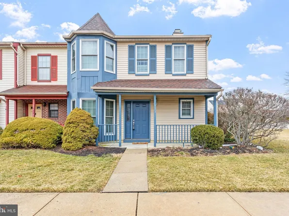 123 Crown Prince Dr, Marlton, NJ 08053