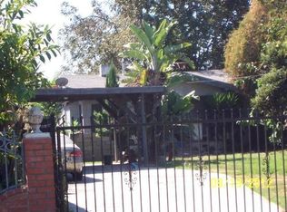 1326 E 109th St, Los Angeles, CA 90059