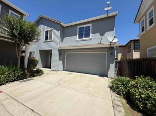 8258 Crystal Walk Cir, Elk Grove, CA 95758