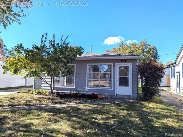7401 Floral St, Westland, MI 48185
