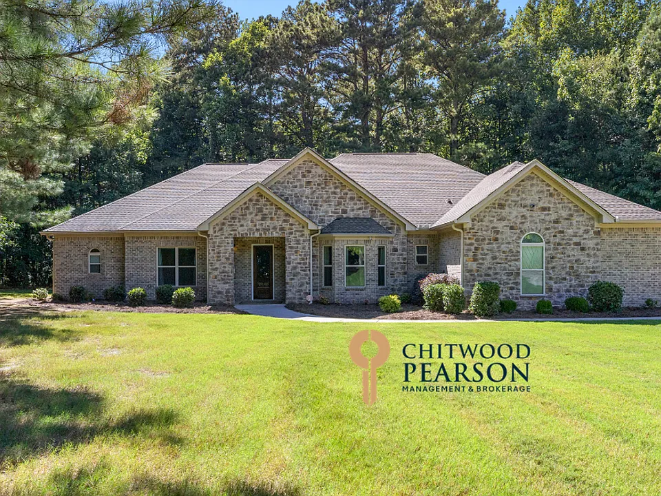 135 Trustin Lake Dr