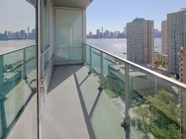 20 Newport Parkway image 1 of 22