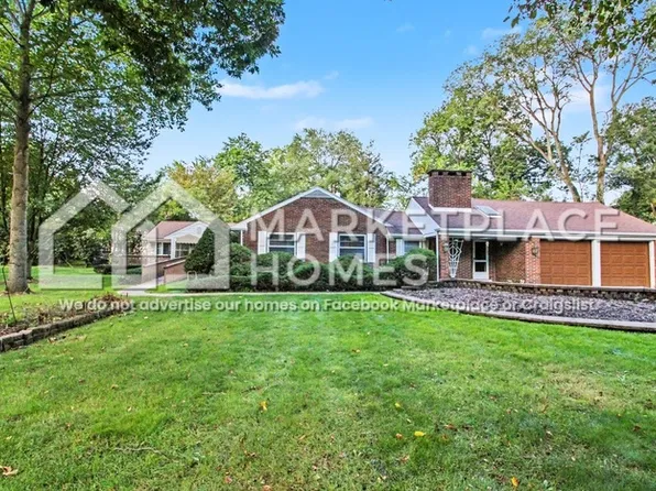 6480 Sheringham Rd, Bloomfield Hills, MI 48301