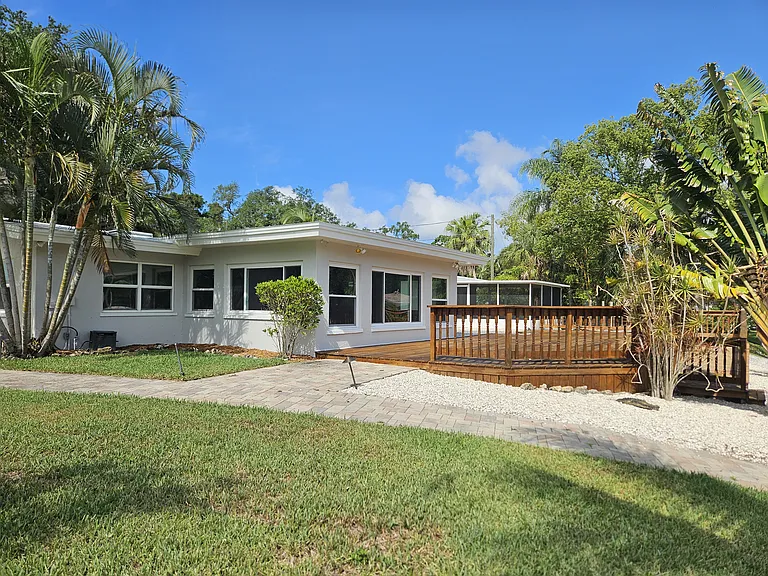 12 Bayou Ln — Photo 6