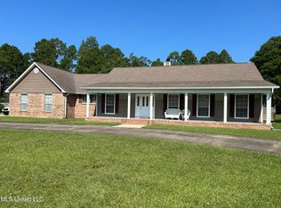 15367 Lorraine Rd, Biloxi, MS 39532