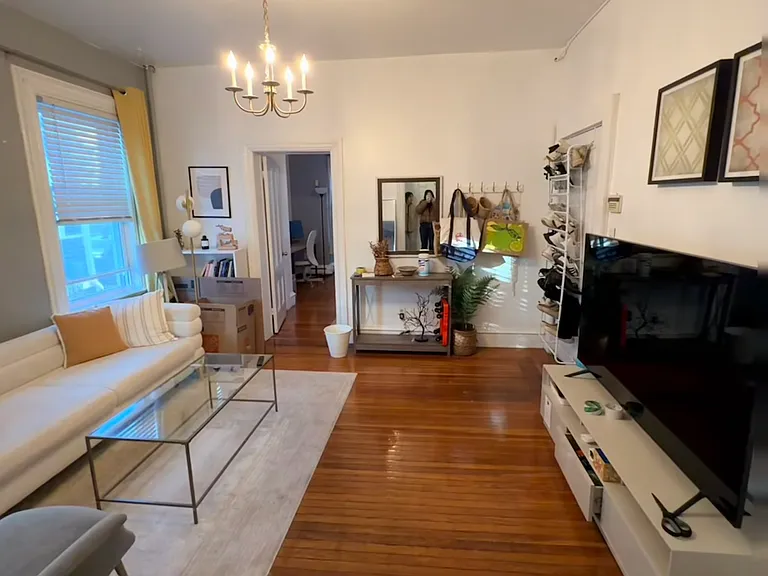 59 Pitman St #1 — Photo 5