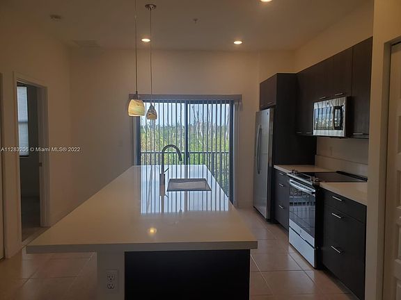 4th image of 8175 NW 104th Ave #27