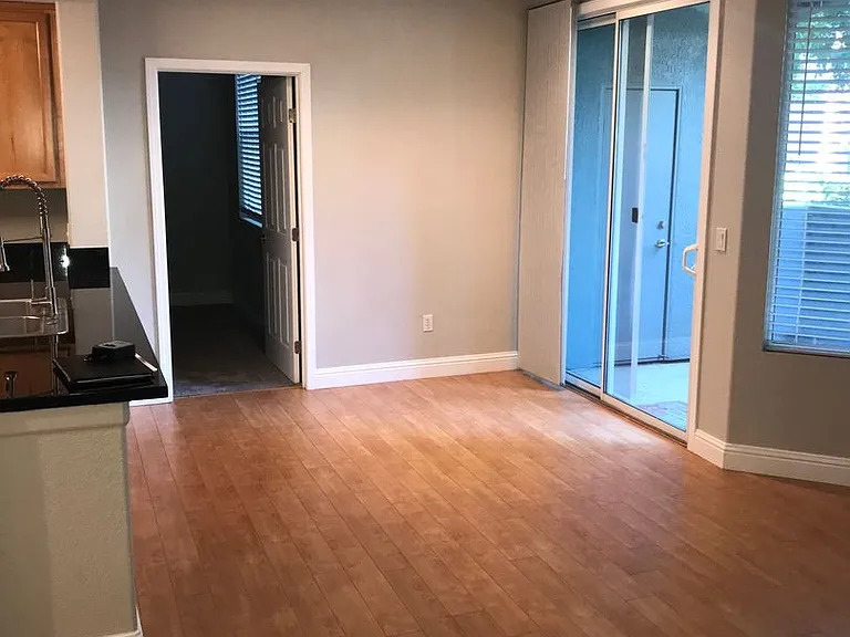 5201 Laguna Oaks Dr #119 — Photo 5