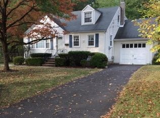 32 Delekas Ave, South Plainfield, NJ 07080
