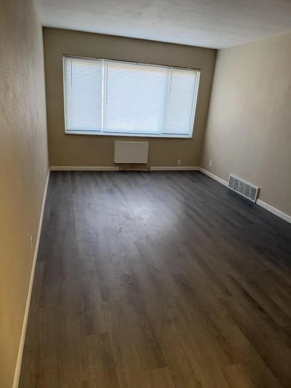 3601 Holly Hills Blvd, apt 12 — Photo 4