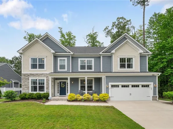 501 Ackerman Ln, Chesapeake, VA 23320