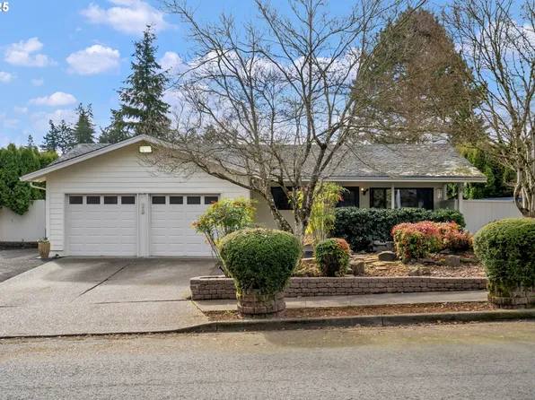 14170 SW Windjammer Way, Beaverton, OR 97005