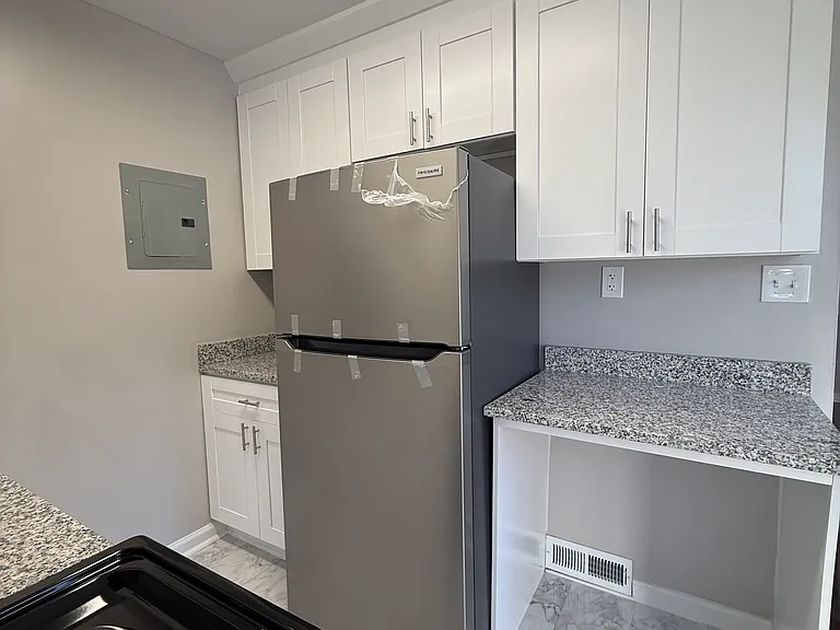 142 Joliet St SW #A — Photo 6