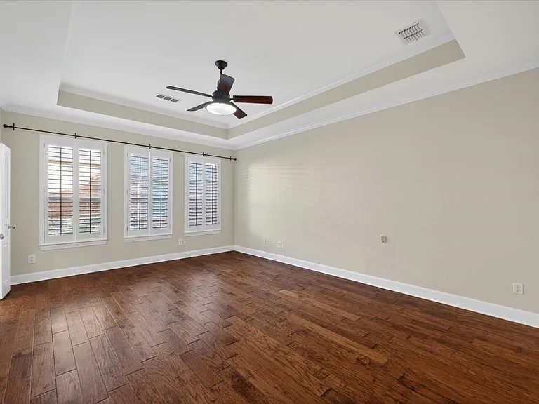 14668 Blakehill Dr — Photo 14