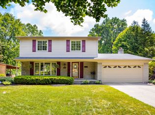 15624 Riverside St, Livonia, MI 48154