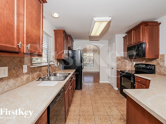 5th image of 100 Village Springs Cv