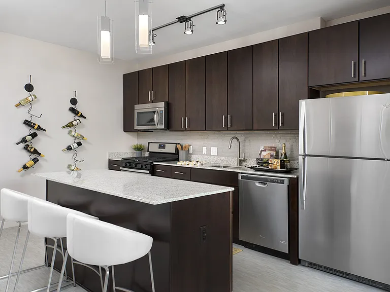 ReNew Oak Park — Photo 22