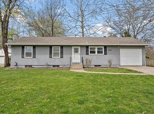 508 2nd Ave S, Greenwood, MO 64034
