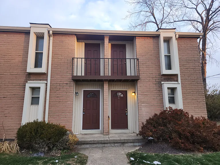 4914 Reed Rd #H — Photo 8