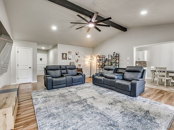 4th image of 3001 W Atlanta Ct