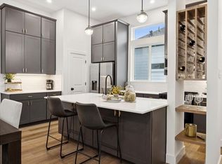 2121B Hoskins Dr, Houston, TX 77080