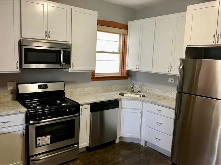 3355 N Harding Ave #1 — Photo 9