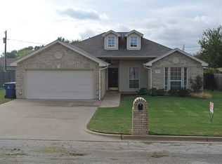 1904 Medora St, Graham, TX 76450