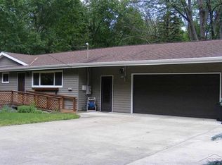 6654 Davis Rd, Saginaw, MI 48604