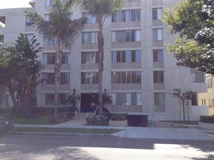 1st image of 468 S Roxbury Dr APT 305