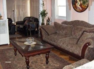 10411 93rd Ave, Richmond Hill, NY 11418