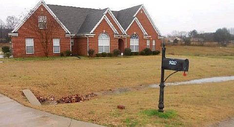 1st image of 9210 McCreight Dr