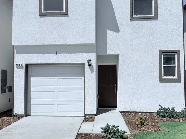 1018 Buena Vista Ln, Hanford, CA 93230