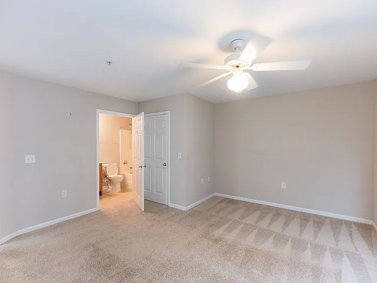 3712 Cotswold Ave #B — Photo 18