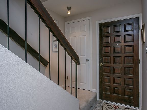 3rd image of 2282 Sierra Blvd APT E