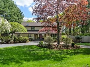 7 Russell Rd, Needham, MA 02492