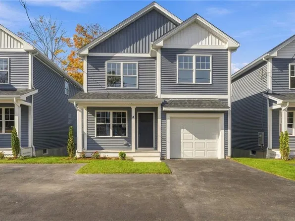 4 Teresa Ann Xing #4, West Warwick, RI 02893