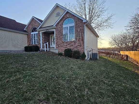 2nd image of 1204 N Elm St