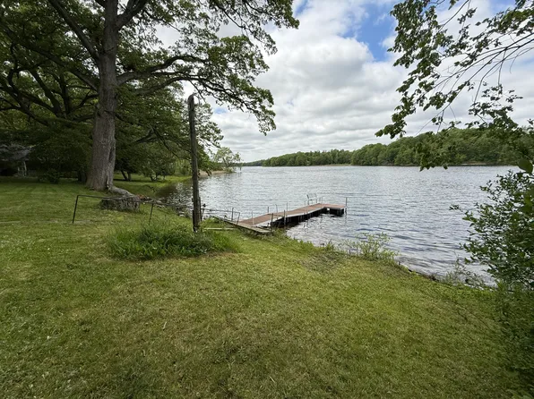 471 Clear Lake St, Dowling, MI 49050
