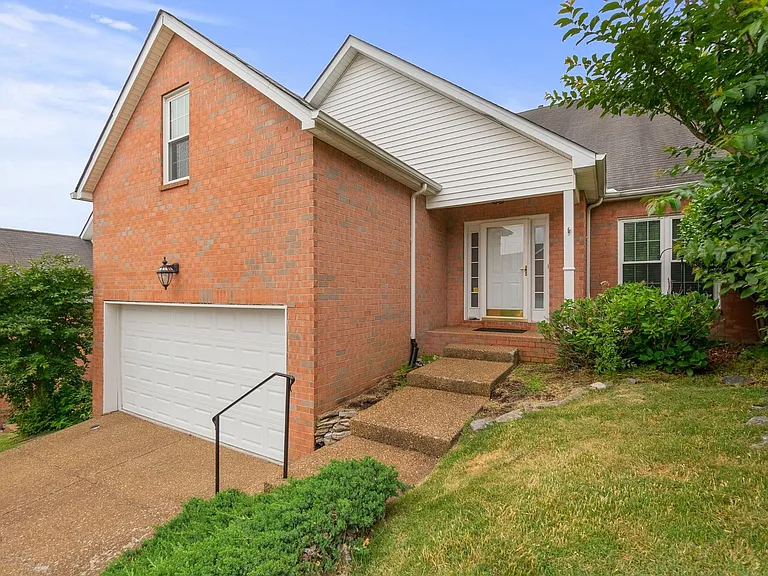 7037 Mooreland Ct — Photo 2